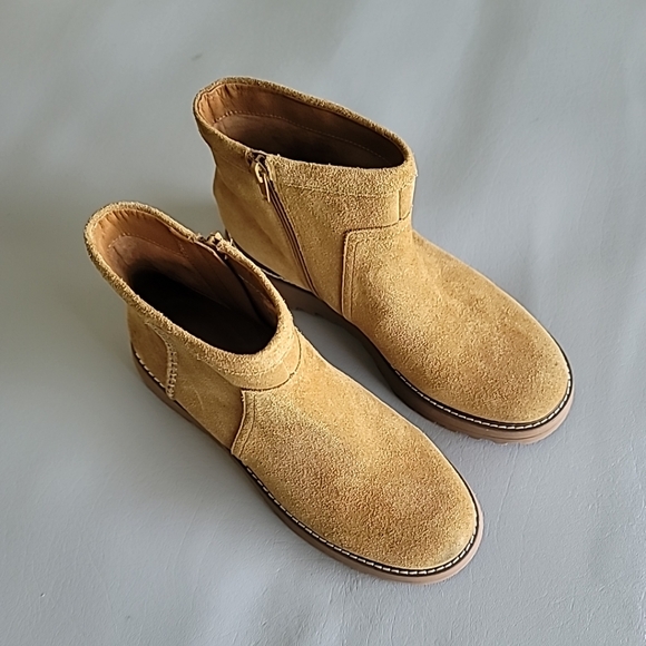 Lucky Brand Chameli Suede Lug Women's Booties 8M - Picture 2 of 10